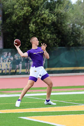 A11E3B3F-B7C2-48AD-9E95-12D761CEFAC0